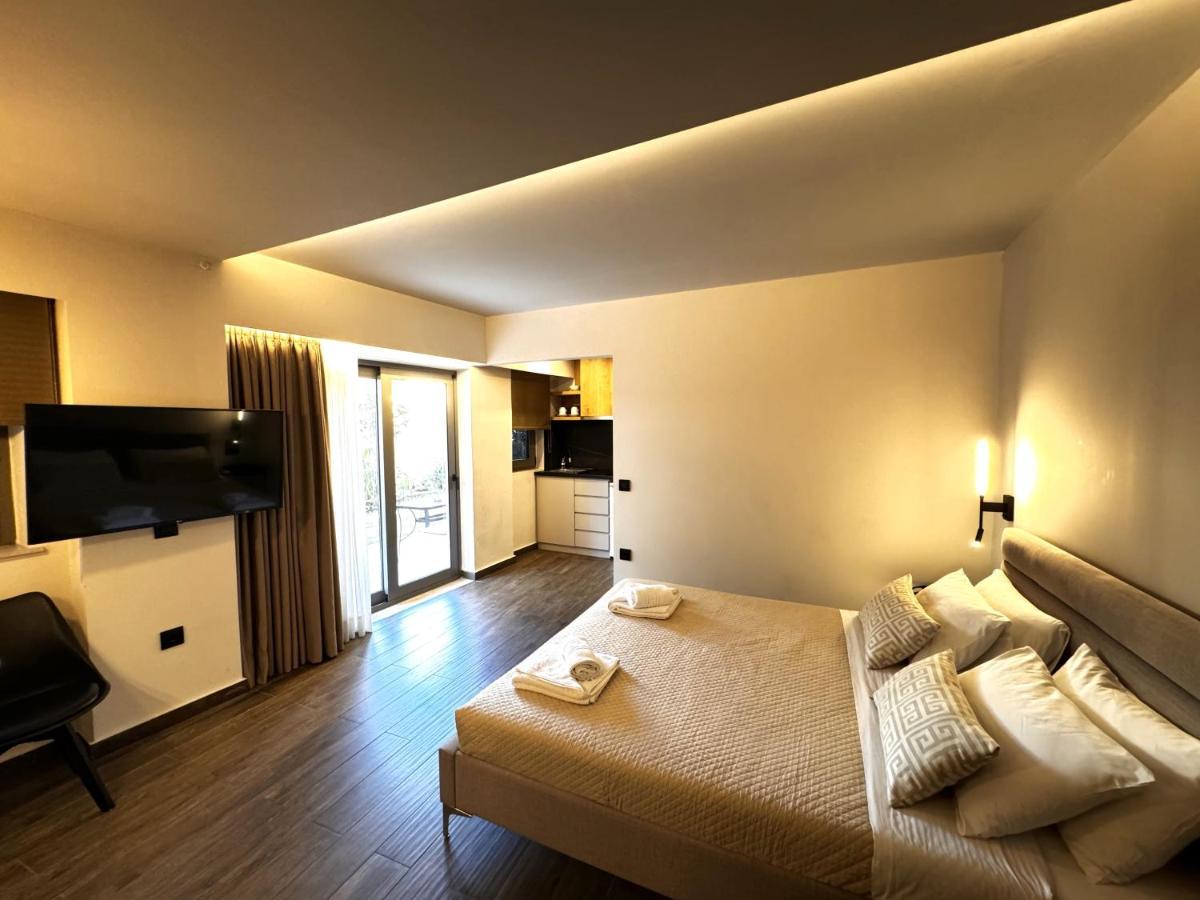 Elina Hotel Apartments Resmo Dış mekan fotoğraf
