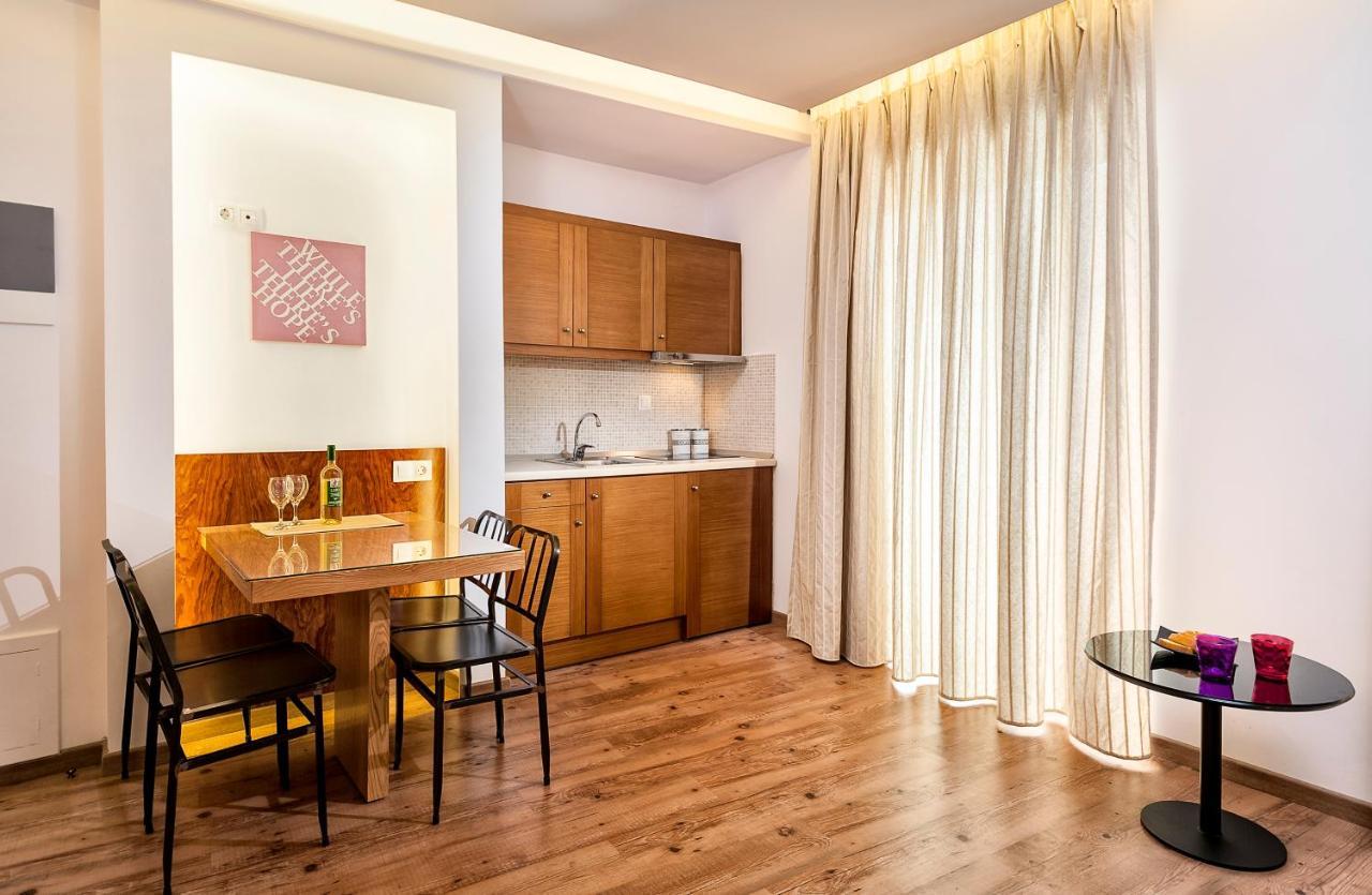Elina Hotel Apartments Resmo Dış mekan fotoğraf